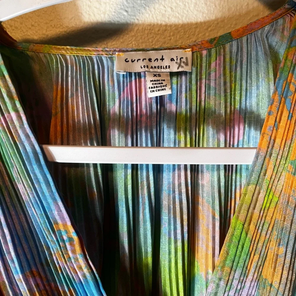 Current Air Women's Mara Abstract Pleated Maxi
Dress colorful Size XS - Picture 6 of 7